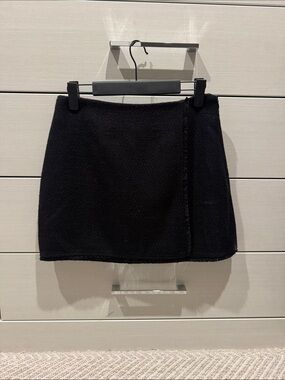 Astr Black Textured Mini Skirt